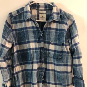 American Eagle boyfriend fit blue flannel